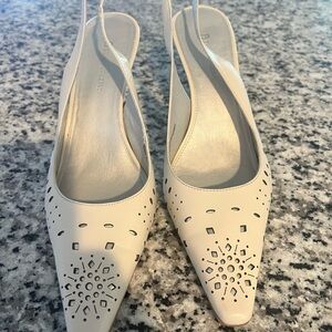 Beautiful Like New designer sling back pumps